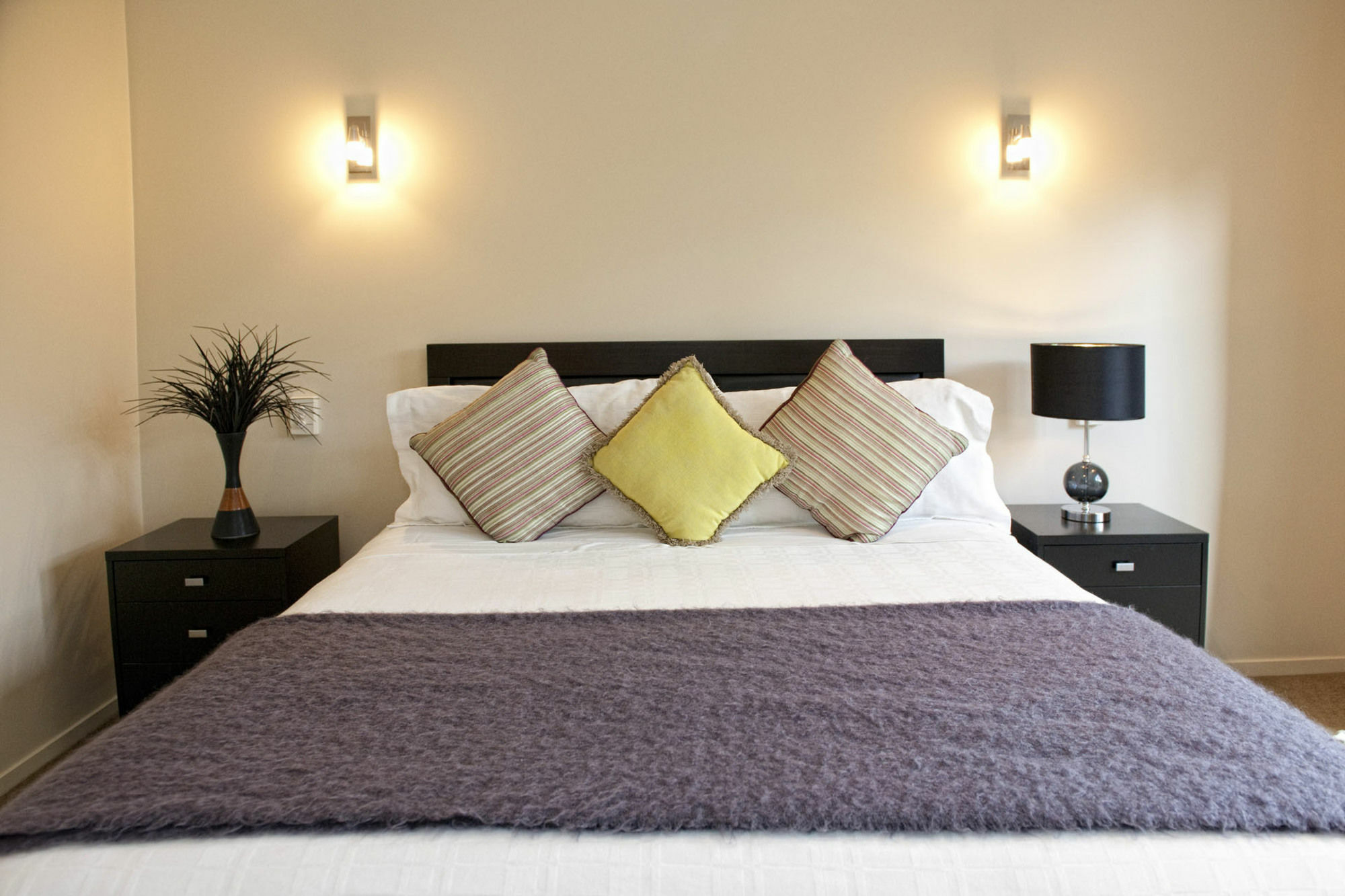 บีแอนด์บี แอ็ด เดอะ เรดวู้ดส์ Bed & Breakfast โรโตรัว ภายนอก รูปภาพ
